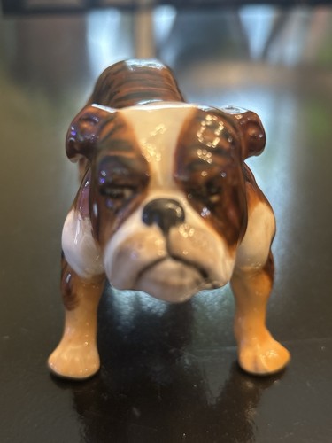 Royal doulton bulldog figurine - doulton,