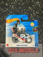 HONDA VFR750R RC30 WHITE Hot Wheels 1:64 **COMBINE POSTAGE**