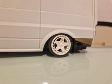 1:18 Scale White Fifteen 52 Turbomac Wheels And Tyres 