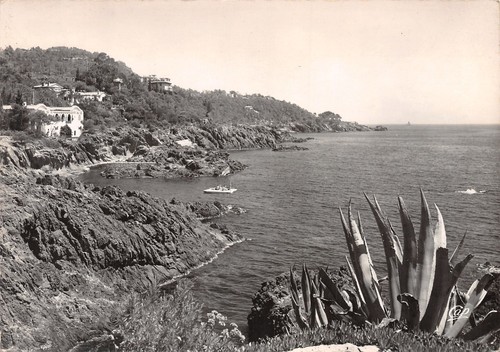 Esterel le - 83-l,
