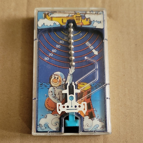 Tomy pocket game handheld - pocket,