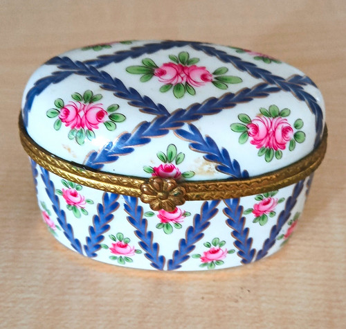 Past times porcelain - past,