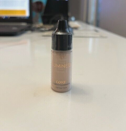 Luminess air love - luminess, airbrush