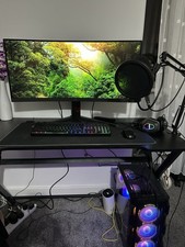 I'm selling a custom gaming PC, it was custom built, it's 1 month old