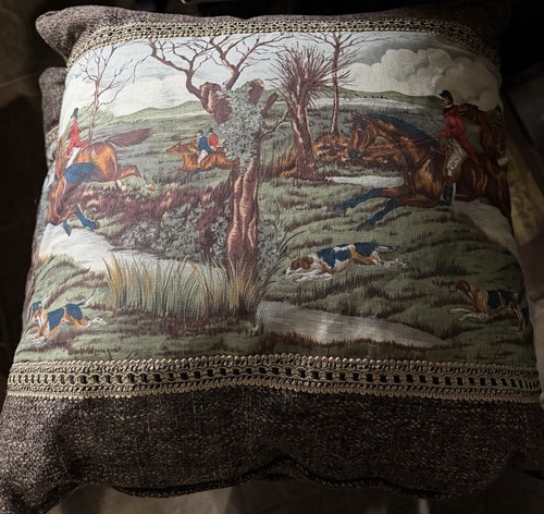 Fox hunt hunting - pillow, fabric