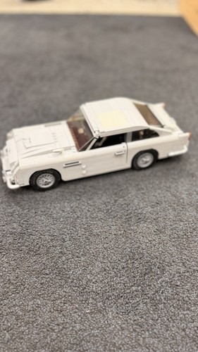 Lego db5 james - james, bond