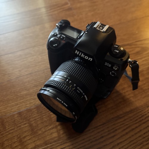 Nikon d1x digital camera - digital,
