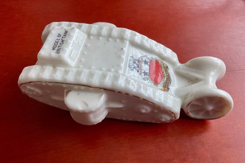 Crested china ww1 tank - crested,