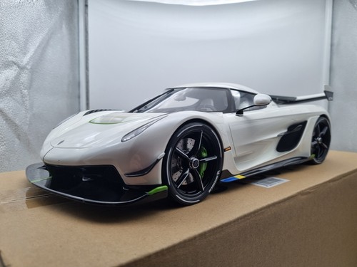 Koenigsegg jesko white - koenigsegg,