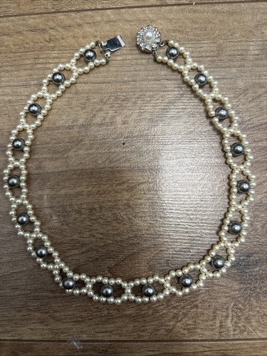 Vintage faux pearl chocker - faux,