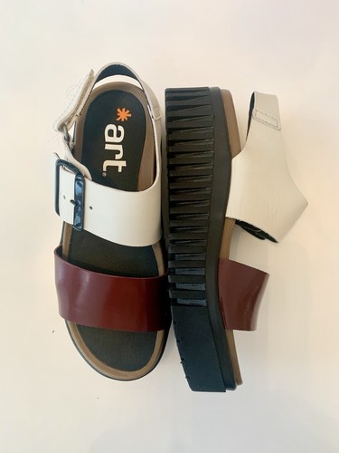 Art women brighton - art, leather