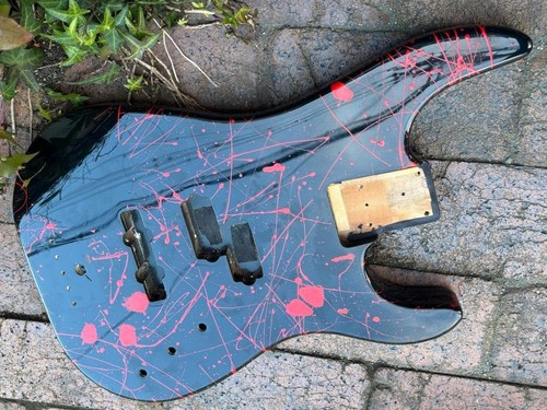 Fernandes revolver bass - revolver, body