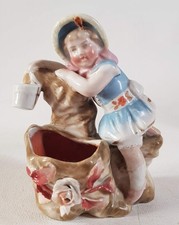 Antique Conta & Boehme Germany C1880S Girl, bucket & well Fairing 3848 Figure 65