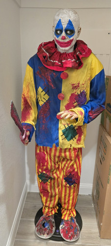 Gemmy killer clown lifesize - killer,