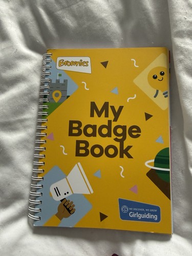 Girlguiding the brownie - the,