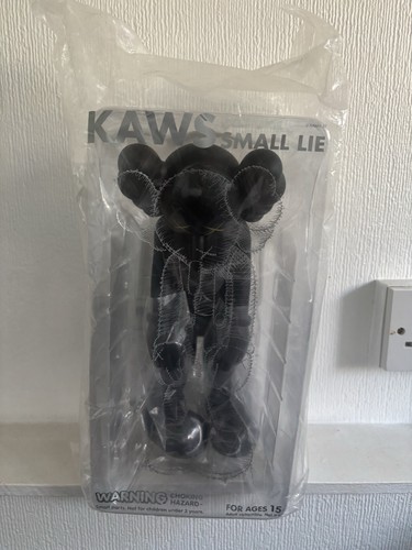 Kaws small lie - kaws,