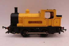 TRIANG  OO Gauge Yellow 0-4-0