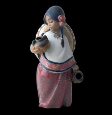 Lladro "Pepita with Sombrero"
