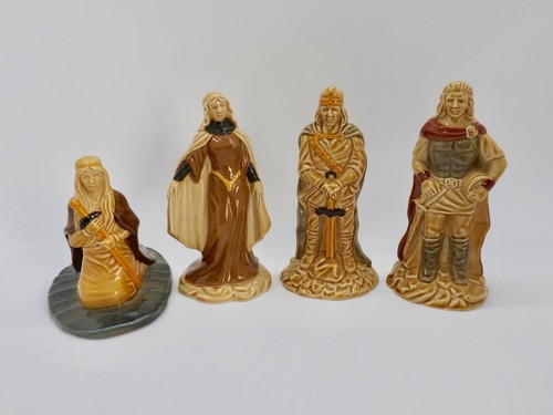 Wade camelot series figurines - wade,