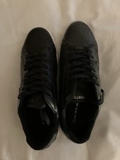 Lacoste graduate Trainers