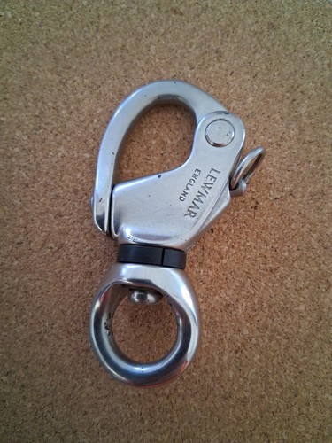 Lewmar 90mm snap shackle - shackle, with