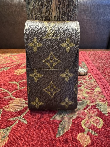 Authentic louis vuitton etui - authentic,