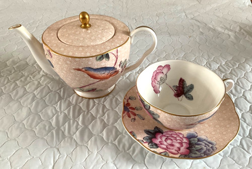 Wedgwood small teapot - wedgwood, &