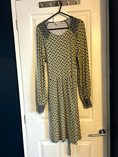 Boden fit flare round neck - flare,