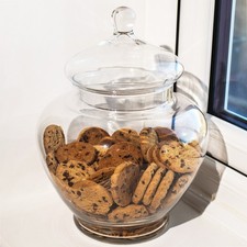 Glass Rounded Top Biscuit Jar With Lid Kitchen Food Storage Snacks Cookie Pot