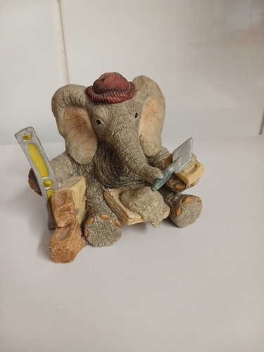Tuskers builder elephant - builder,