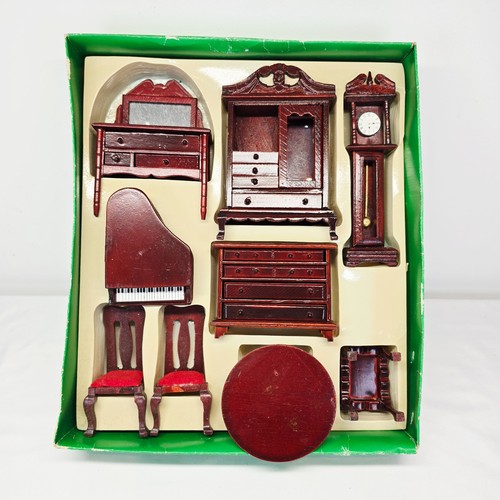 Vintage wooden piece dolls - wooden, 9