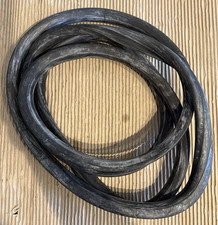 Windscreen Seal VW T25 1979–1992 Part Number 251-845-121