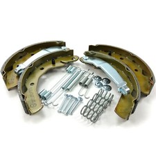 REAR BRAKE SHOES & SHOE FITTING KIT FITS: DAEWOO CHEVROLET MATIZ 1999-> SFK0067A