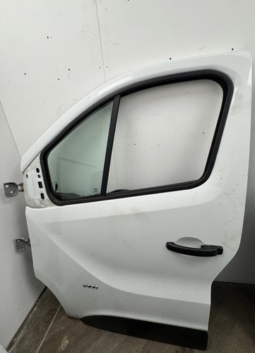 Vauxhall vivaro 2900 front - vauxhall,