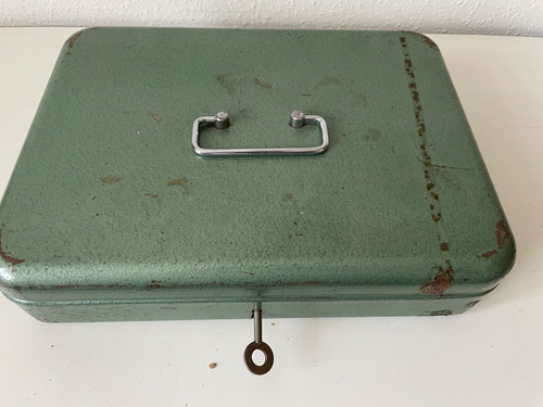 Vintage green metal lockable - metal,