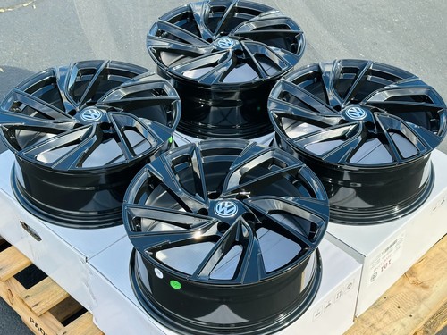 New black rims vw - 17",