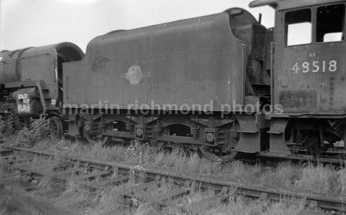 Barry scrapyard 0 48518 - 2-8-0,