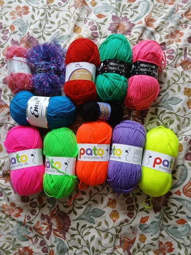 Yarn job lot novelty - job,