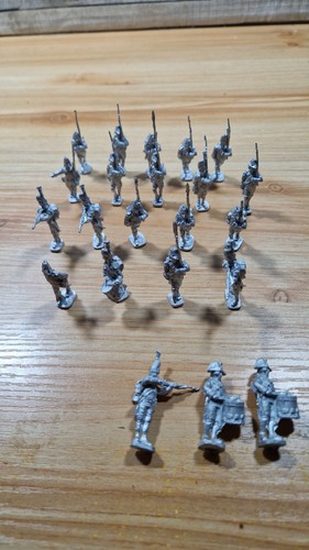 Metal lead wargame 22x - mm,