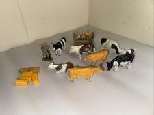 BRITAINS Cows Feeding Manger Farm Animals Die Cast 1:32 Figures Bundle & 8 Bales