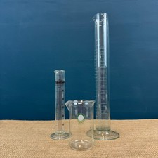 VINTAGE PYREX BEAKER &