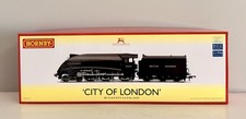 Hornby R30137 BR Class B17/5