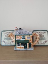 Western House Coronation Street Ceramic Teapot  With Newton And Ridley Coasters.
