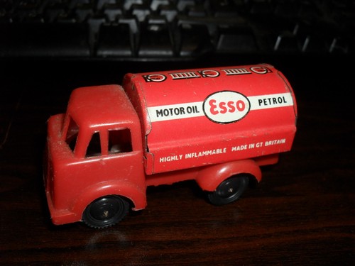 Wells brimtoy esso tanker - wells,