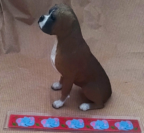Fraser creations sitting dog - fraser,
