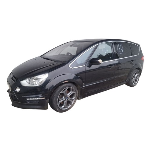 Ford max parcel - ford, shelf