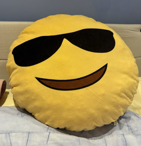 Round plush cushion pillow - round,