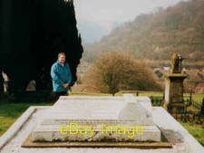 Photo 6x4 Grave of Abraham Darby IV Coalbrookdale The grave of Coalbrookd c1996