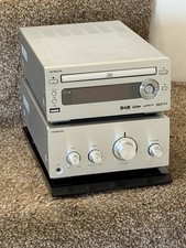 Hitachi AXM649U CD/MP3 90W