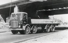 B/W PHOTO: JOHN BRINDLEY AEC MAMMOTH MAJOR 8 WHEEL RIGID - XUT 654 (5.5x3.5)